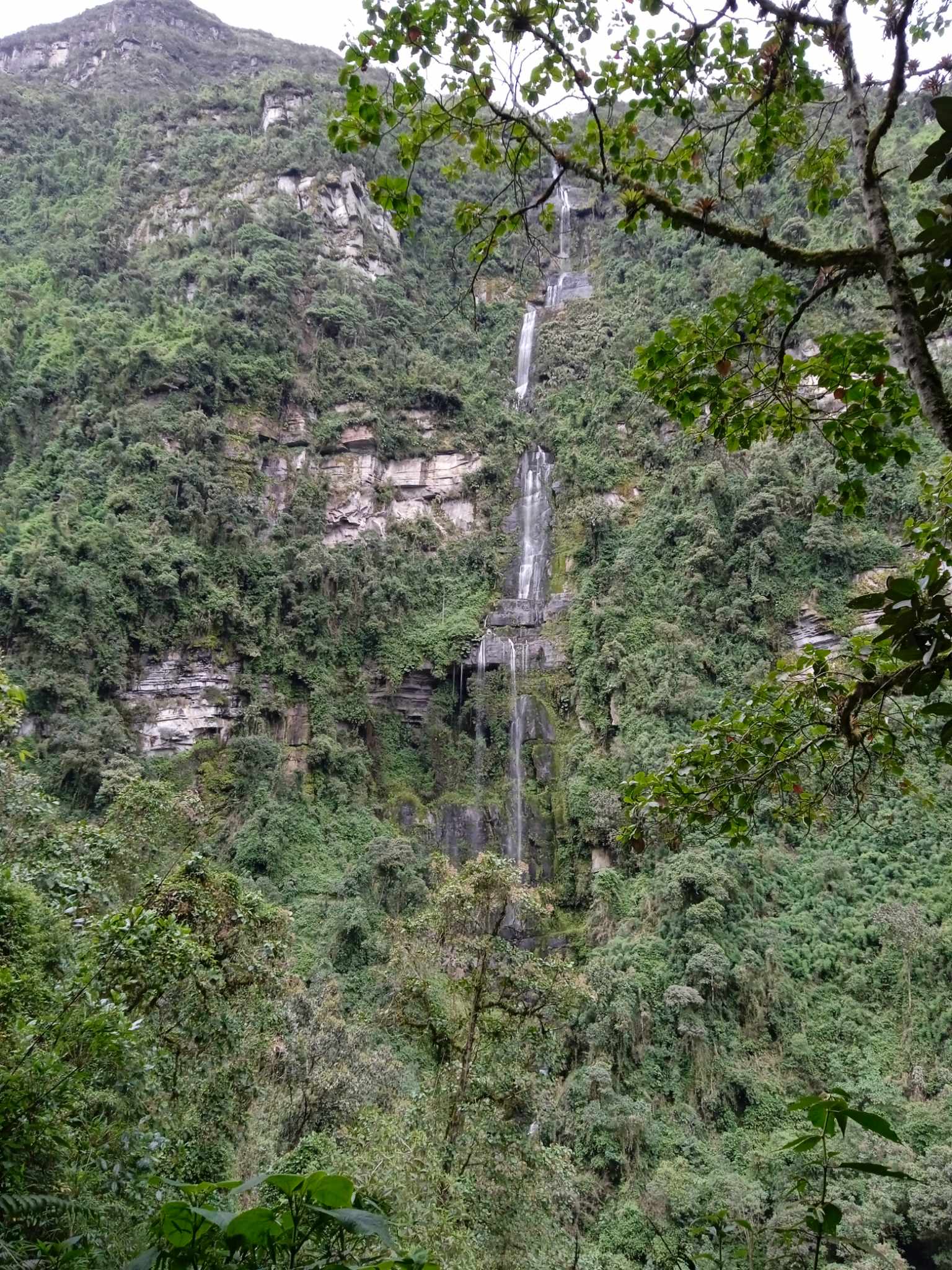 Portada Cascada La chorrera